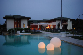 Hotels in Torre Canavese